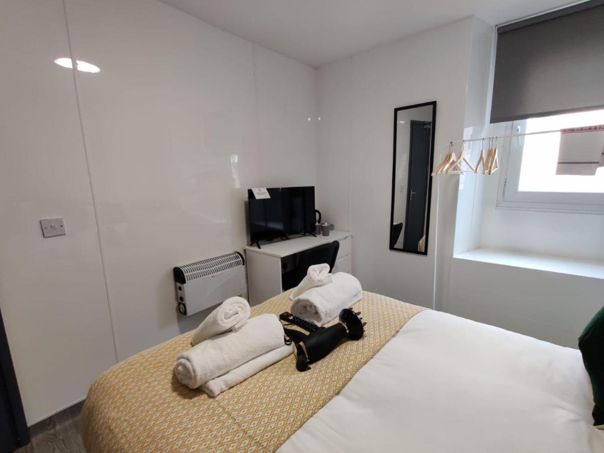 Double Ensuite Rooms Swansea Exterior foto