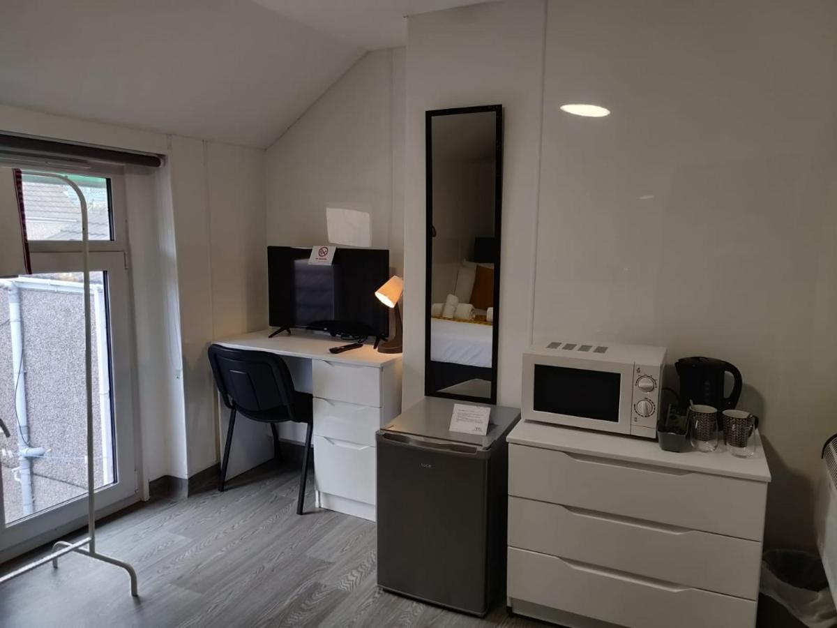 Double Ensuite Rooms Swansea Exterior foto